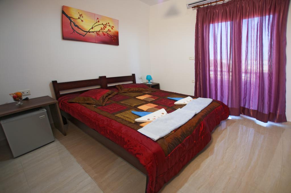Elpidis Villa Kokkinos Pirgos Luaran gambar