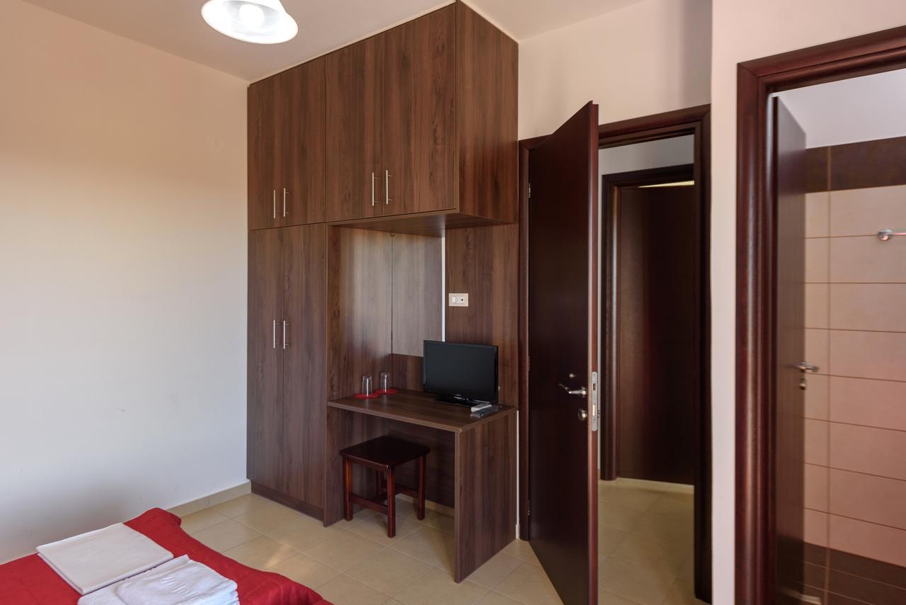 Elpidis Villa Kokkinos Pirgos Luaran gambar