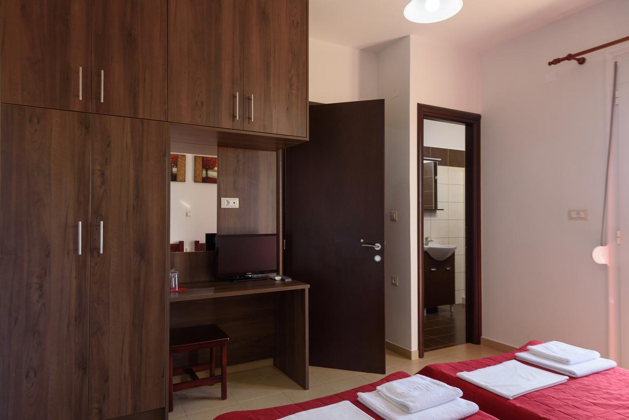 Elpidis Villa Kokkinos Pirgos Luaran gambar