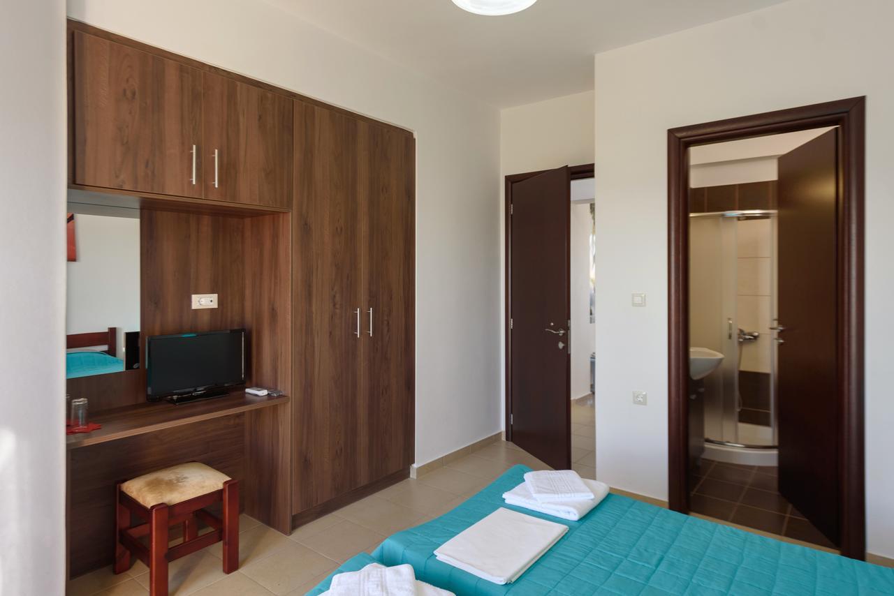Elpidis Villa Kokkinos Pirgos Luaran gambar
