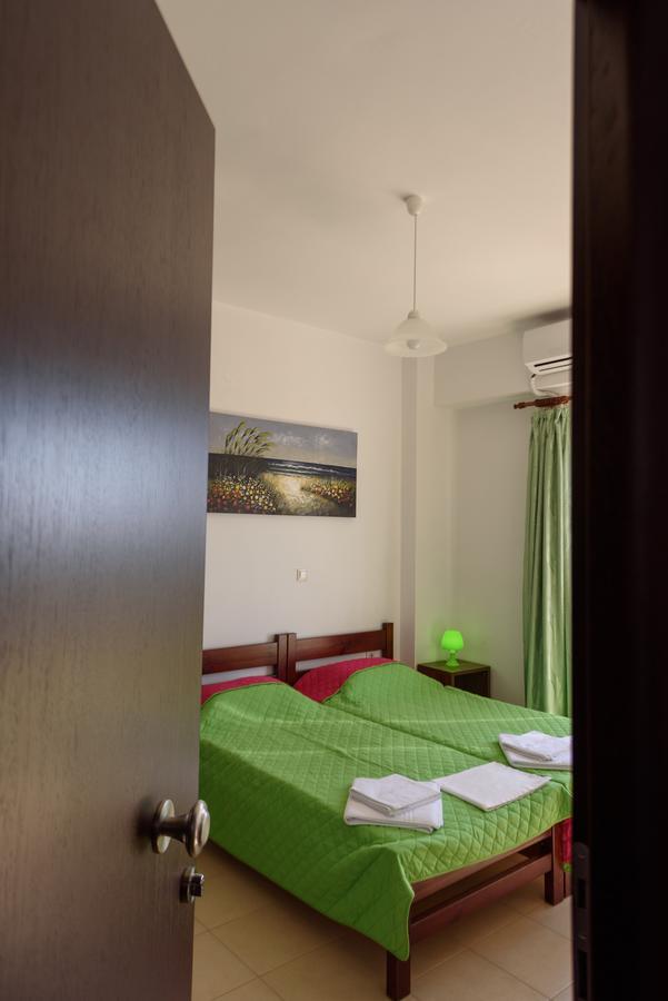 Elpidis Villa Kokkinos Pirgos Luaran gambar